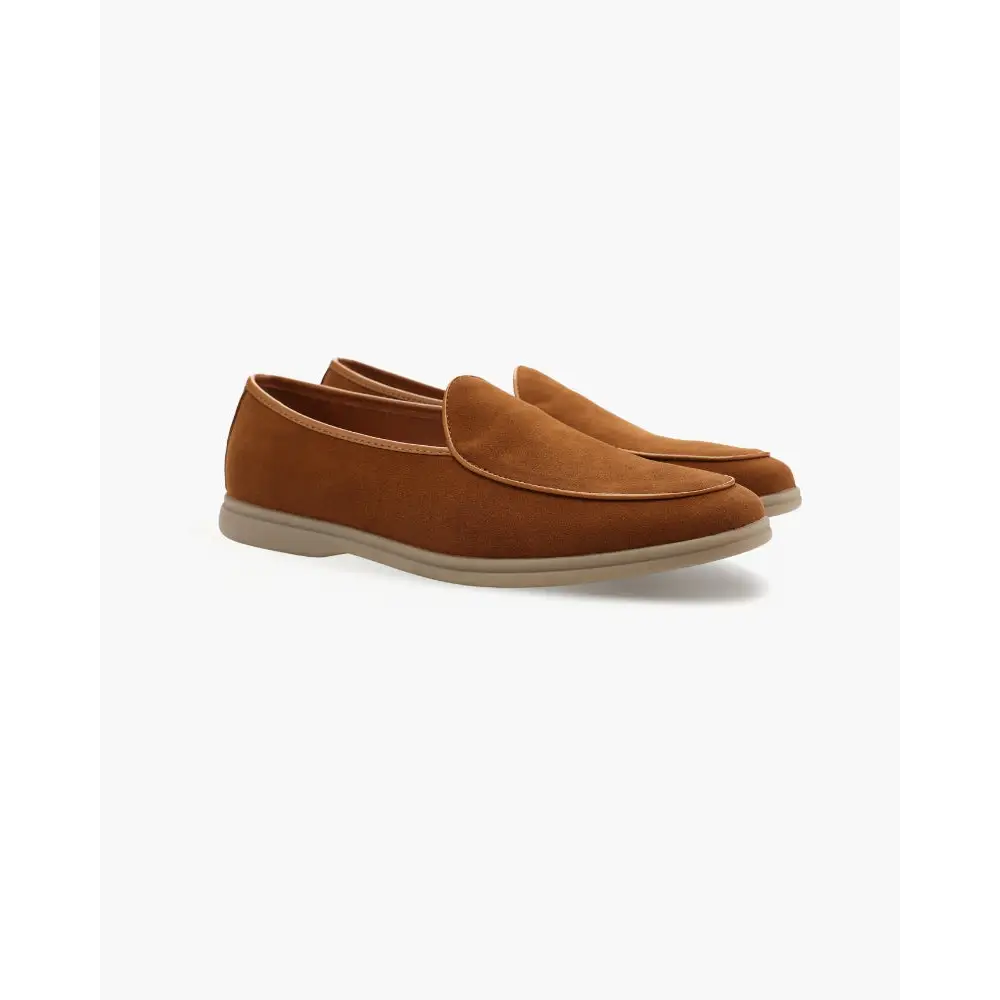 Signature Leather Loafer - Brown / 38