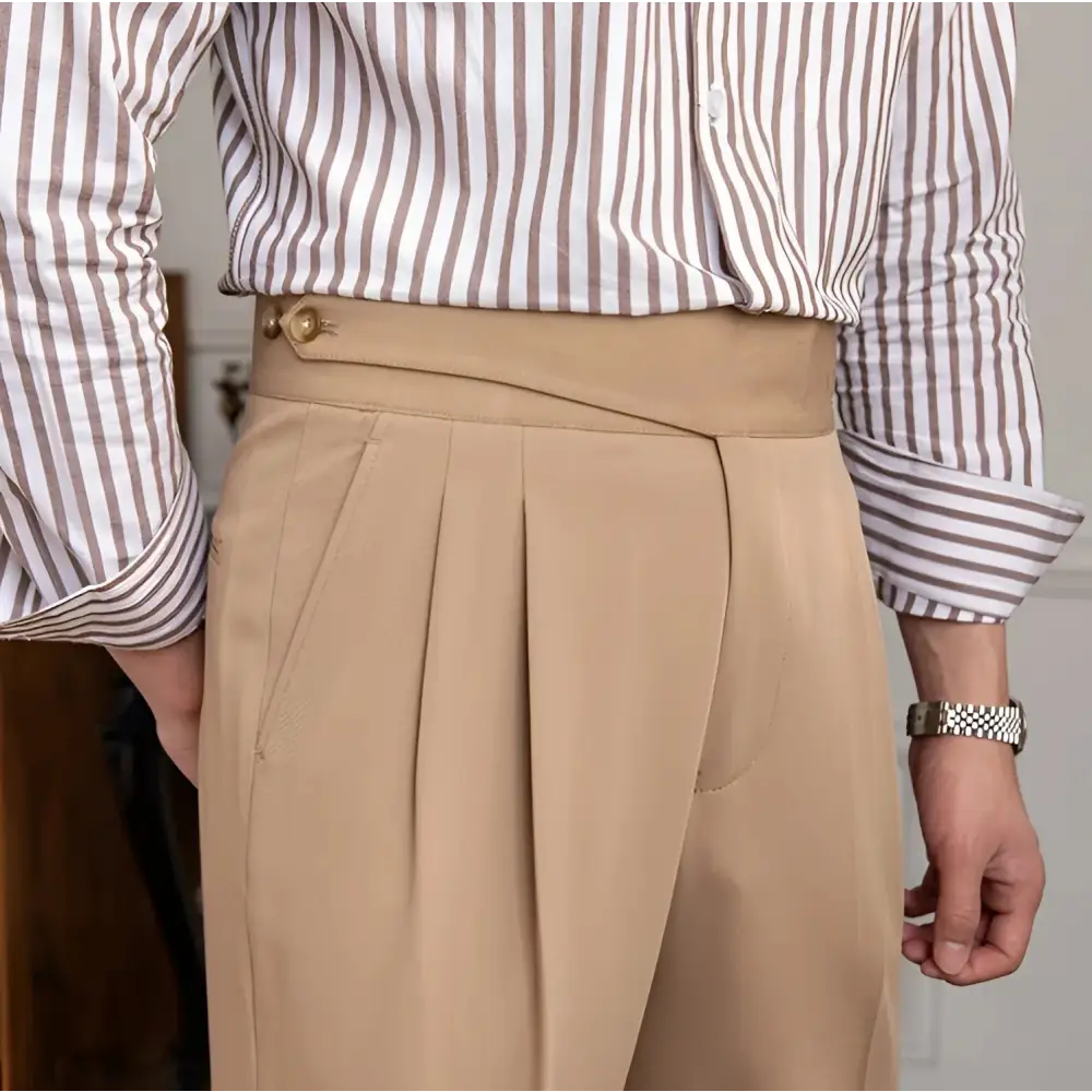 Classic Pleated Trousers - Caramel / 28