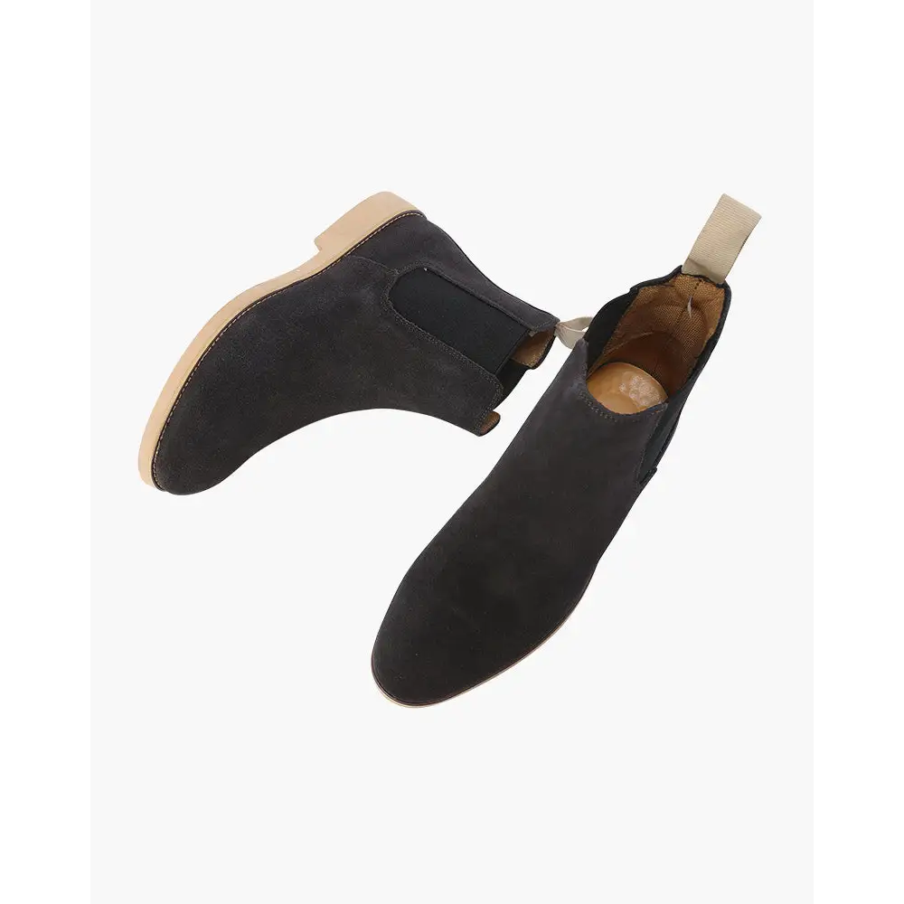 Old Money Chelsea Boots