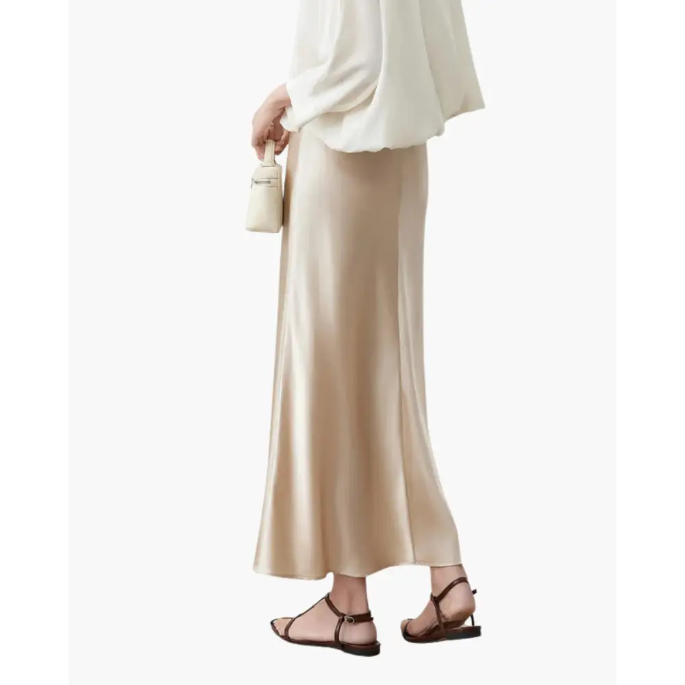 Old Money High-Waist Silk Skirt