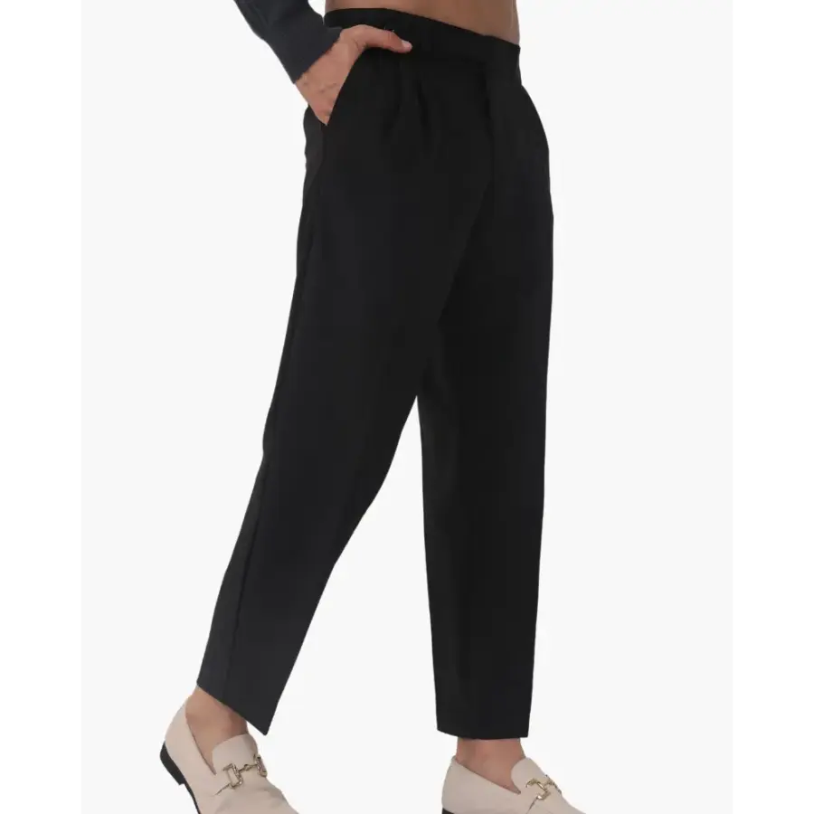 Tailored pants leg opening and hem, straight leg length proportion