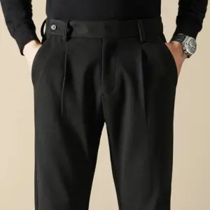 Pleated Wool Blend Trousers - Black / 27