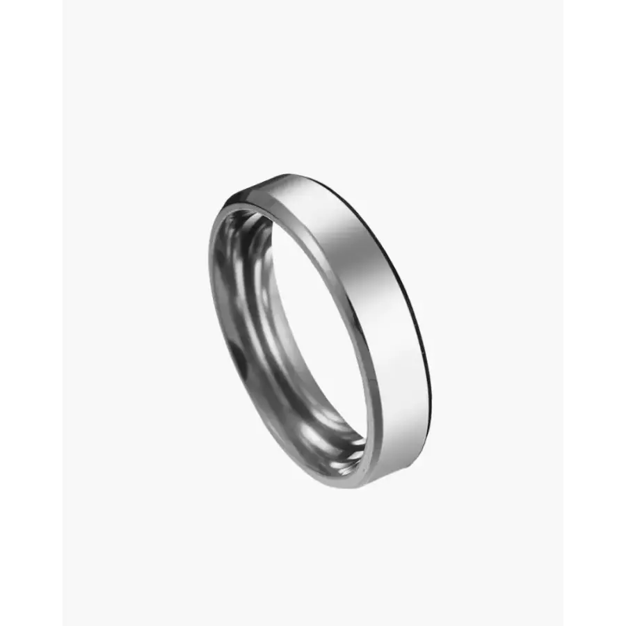 Signature Comfort Ring in polished silver finish, size 5, smooth comfort-fit interior