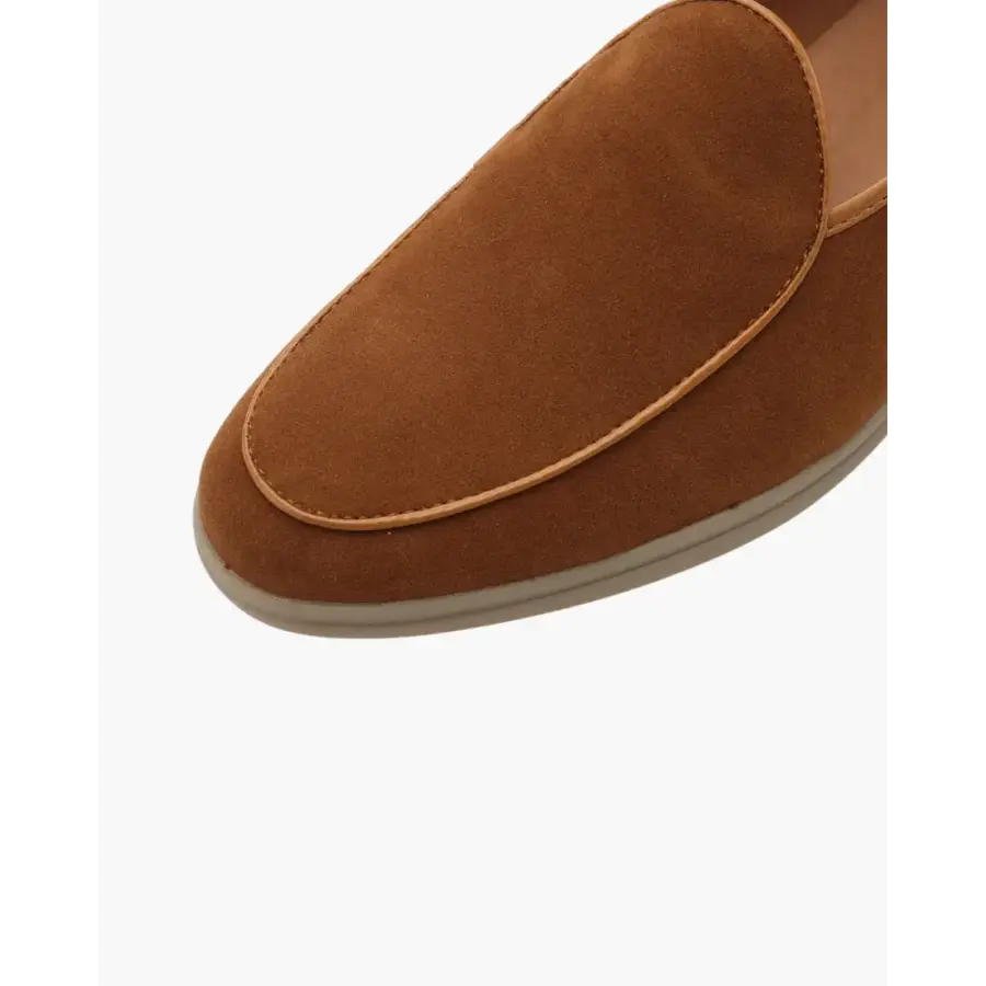 Full-grain leather loafer heel and sole construction