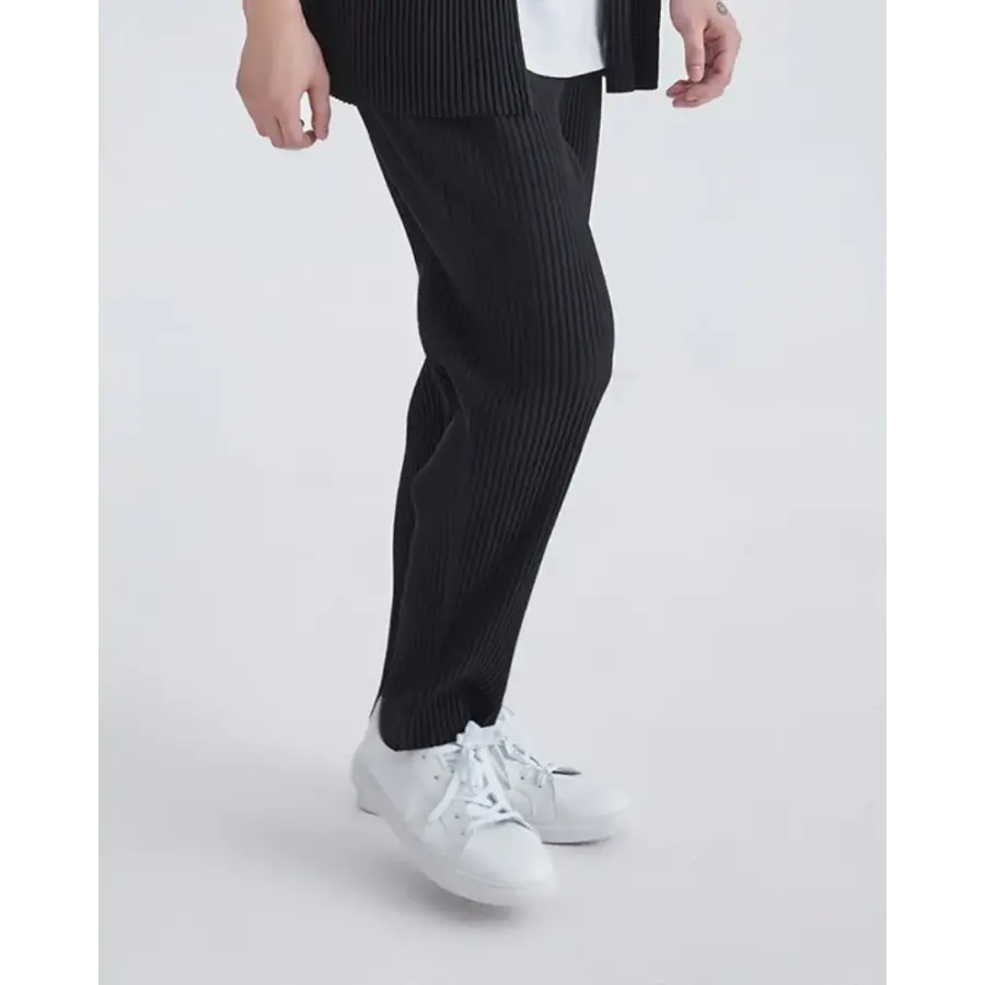 Ribbed cotton lounge pants black, detail of rib texture at leg