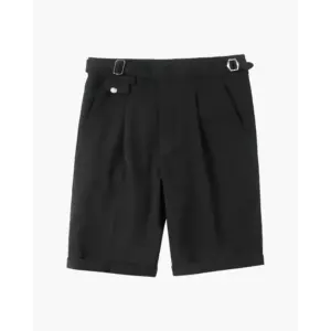 Tailored short pantalon in black, size 28, flat lay front view